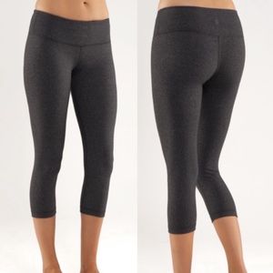 Lululemon Grey Wunder Under Crop Legging